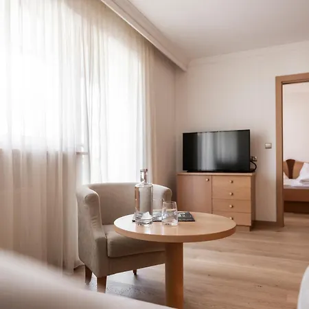 Hotel Erzherzog Johann 4*