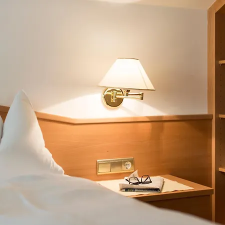 Erzherzog Johann 4*